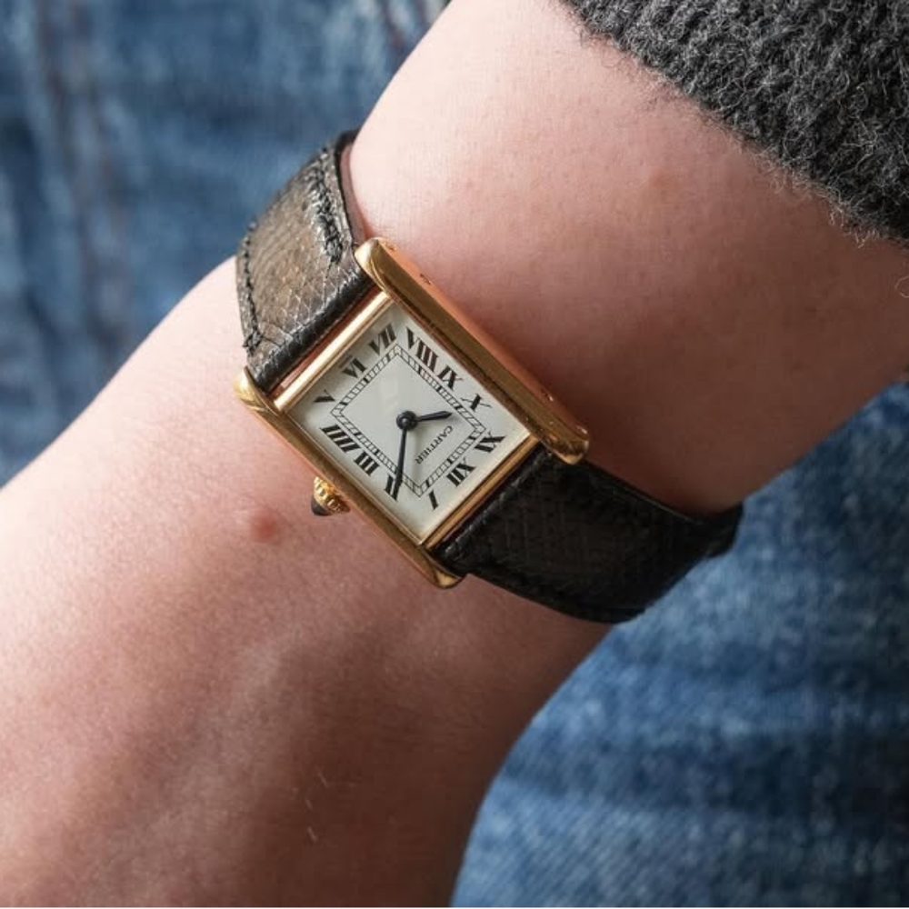 SOLD IN OUR STORE 18K CARTIER Tank Quartz Gold Watch - Picture 3 of 7